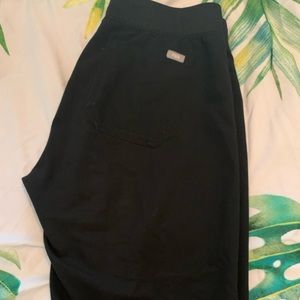 Figs black scrub bottom